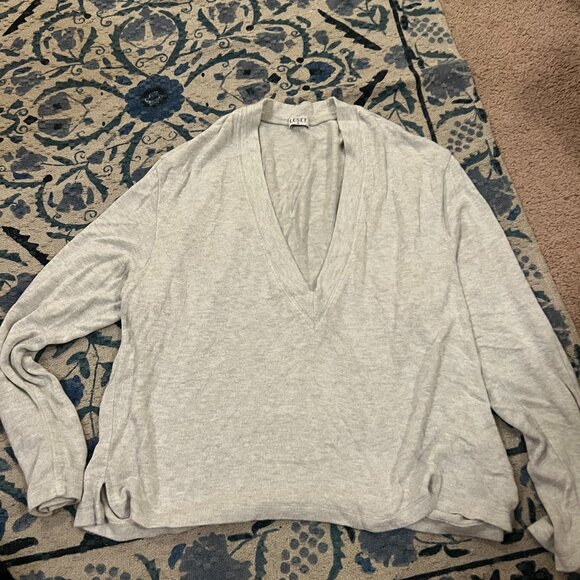 Leset medium grey sweater - Picture 1 of 8